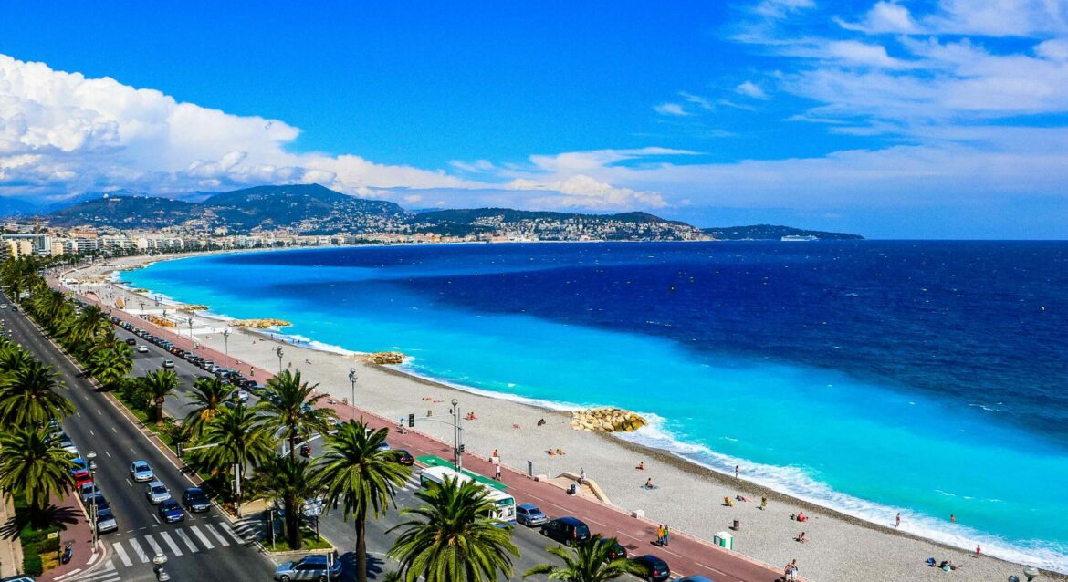 The most beautiful beaches around Nice and Monaco: complete guide